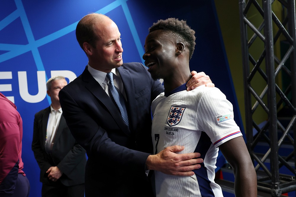 Prince William congratulating Bukayo Saka